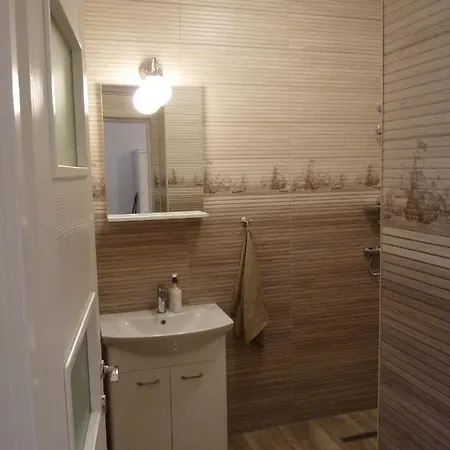Apartment ☆casin Flat☆5 Min To Beach☆netflix☆a/c☆ Constanta