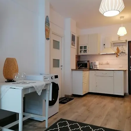 ☆casin Flat☆5 Min To Beach☆netflix☆a/c☆ Lejlighed