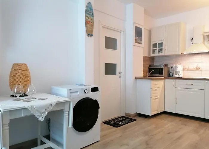 ☆casin Flat☆5 Min To Beach☆netflix☆a/c☆ * كونستانتا