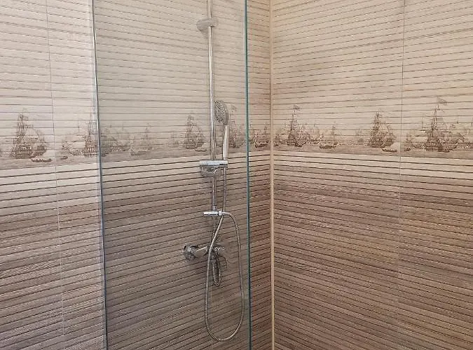 ☆casin Flat☆5 Min To Beach☆netflix☆a/c☆ شقة كونستانتا